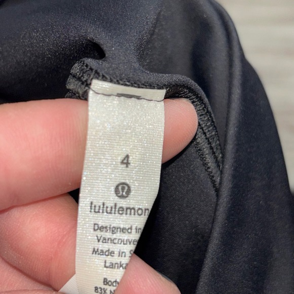 Lululemon Black High Rise Workout Leggings Athletic Apparel | Size 4 - Picture 2 of 6